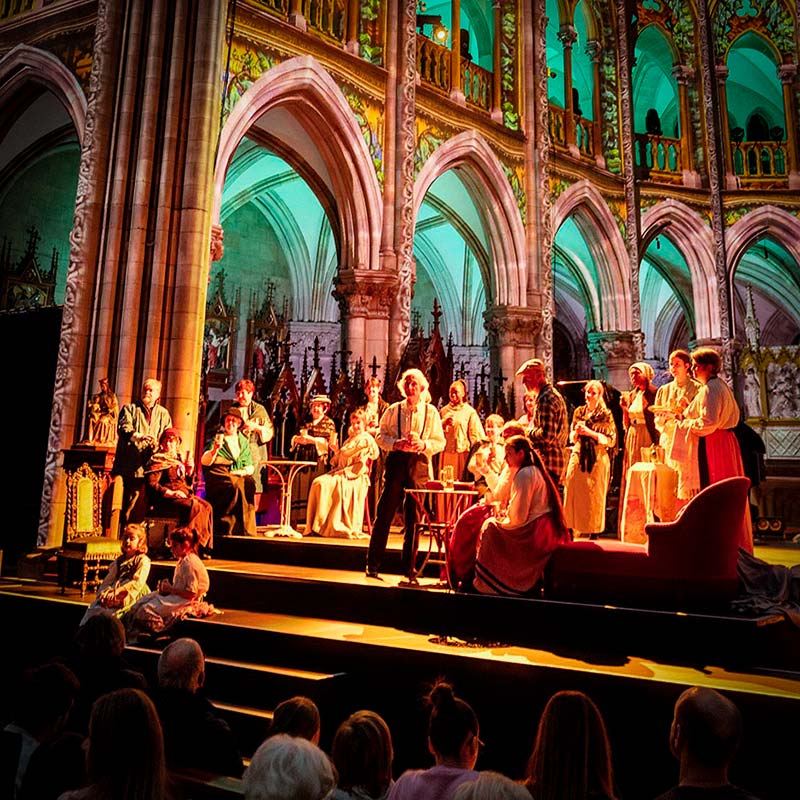 Son et lumière immersif avec figurants à Metz en 2025 Son et lumière immersif avec figurants à Metz en 2025