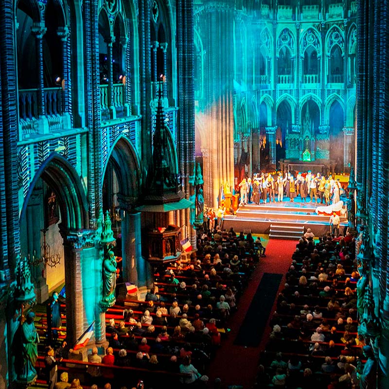 Son et lumière immersif avec figurants à Metz en 2025 Son et lumière immersif avec figurants à Metz en 2025